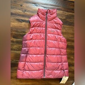 REI Women’s 650 fill power down mauve shadow vest water repellant small